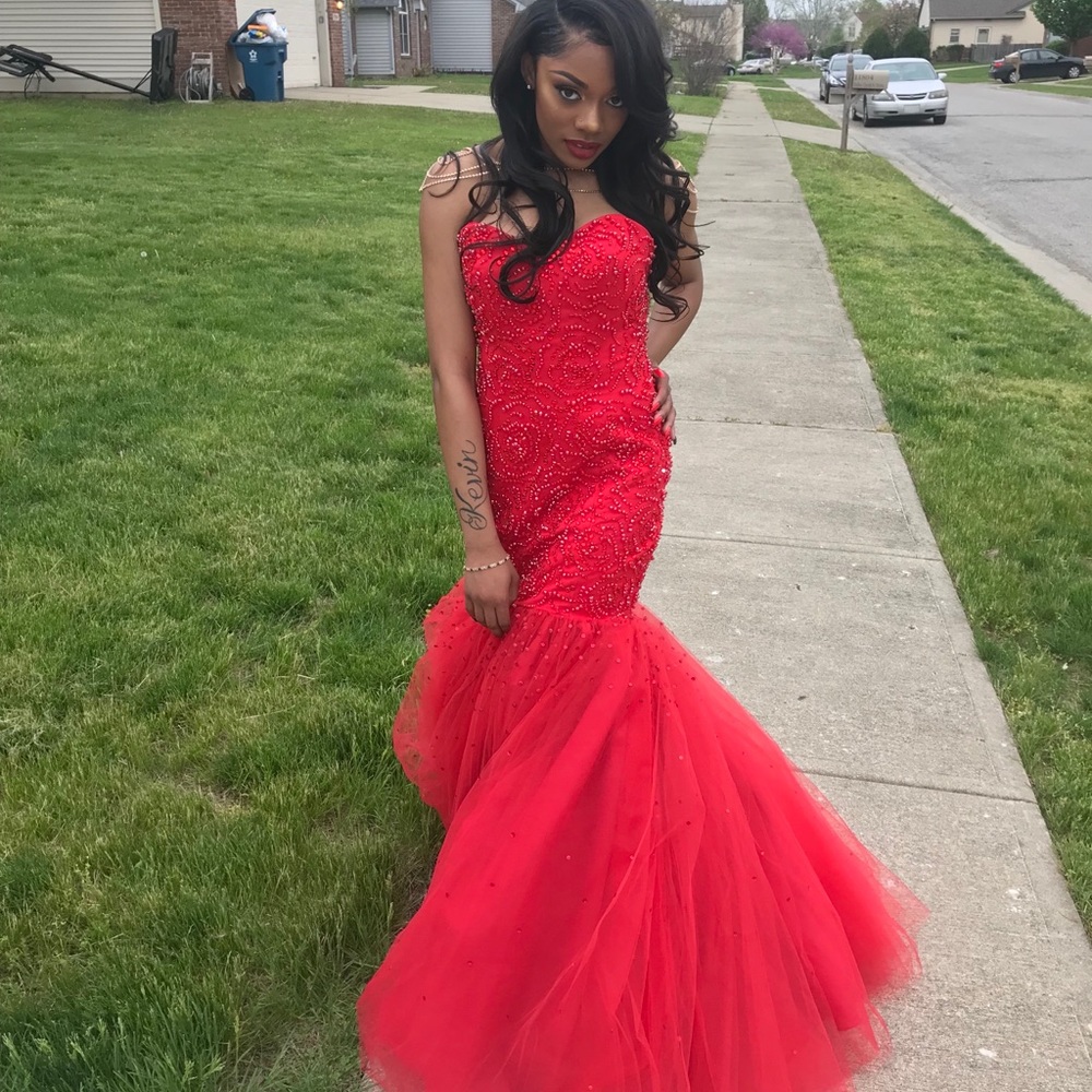 Prom Dress - Picture 4 of 6